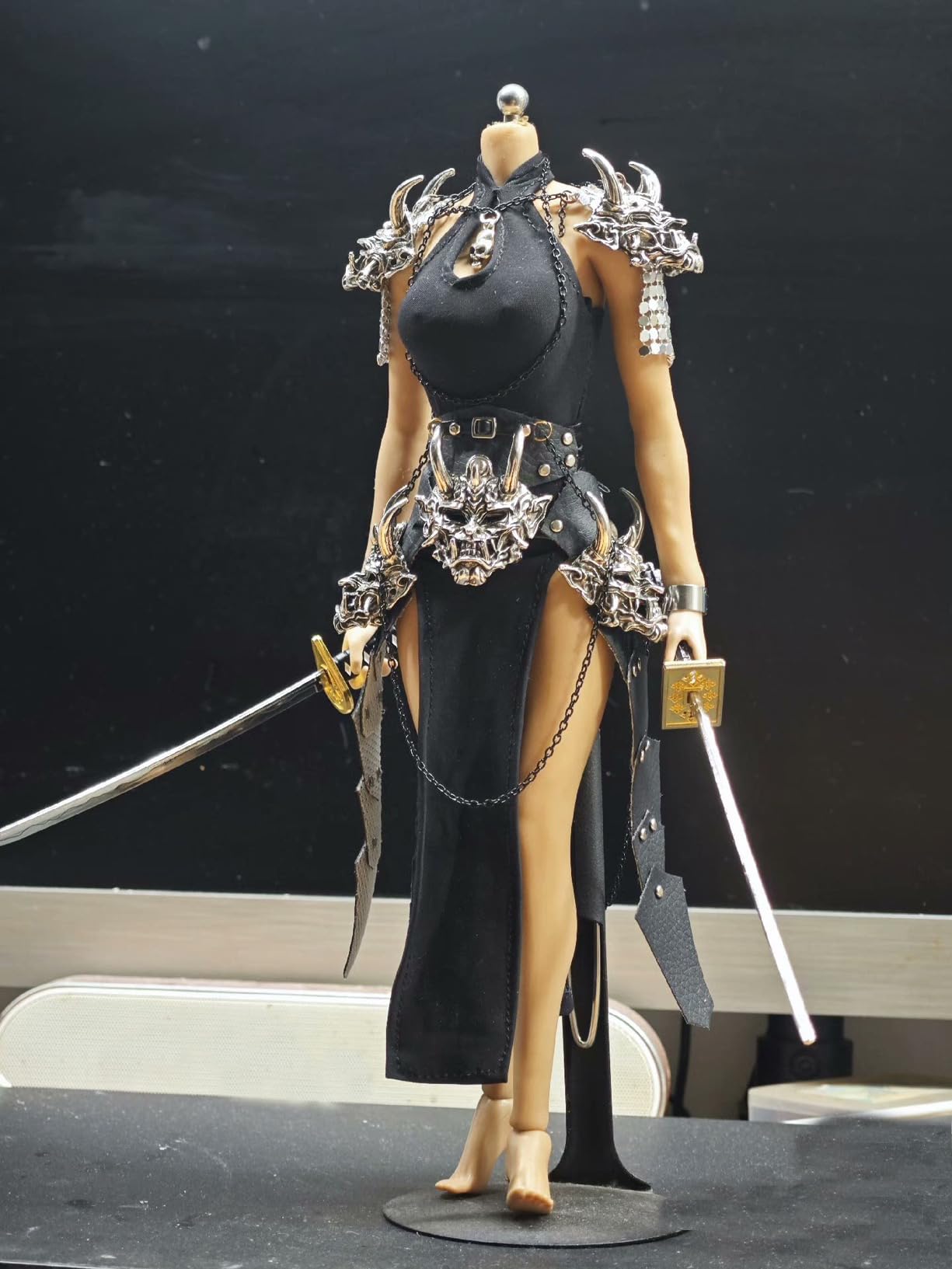 

1/6 Sexy Clothing: Women s Black Combat Suit, Princess Combat Suit, Black Elegant Suit, Cool Look, Ninja Suit (Head and body not included)