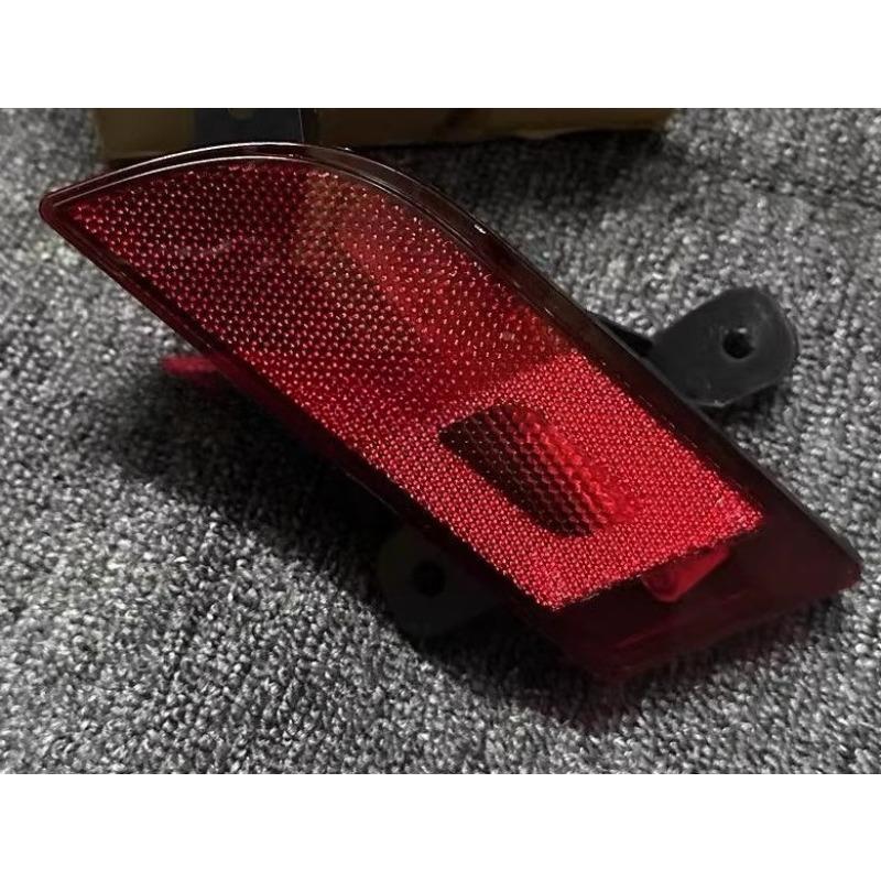 84881782 Rear Bumper Reflector Back Bumpers Reflector False Light Left Right Bar Lights for Cadillac CT4