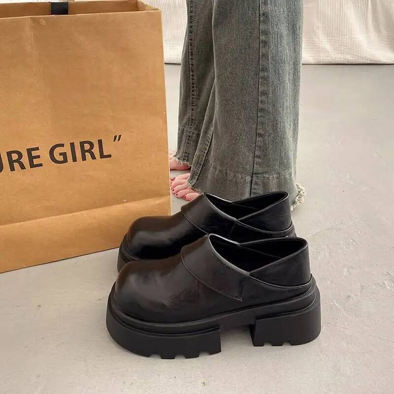 Женские кожаные туфли в британском стиле универсальные лоферы на толстой подошве весенне-летние новые элегантные лоферы Мэри Джейн 39 5874₽