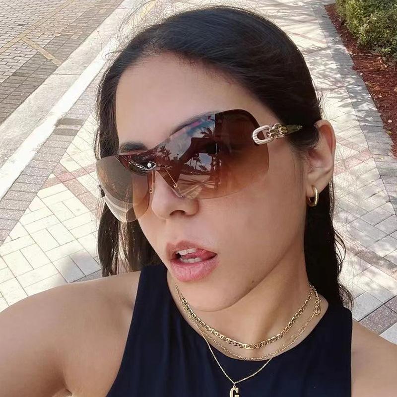 

Цельные женские солнцезащитные очки Hot Girl в стиле хип-хоп с двойным кольцом, солнцезащитные очки Future с запахом