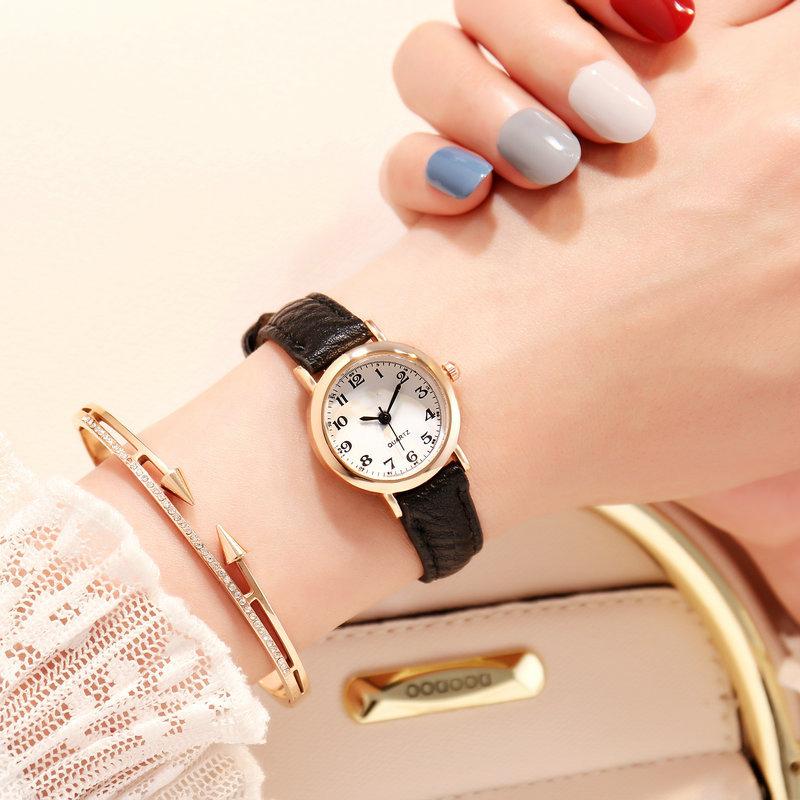 Fashion Minimalist Quartz Retro Watch With PU Leather Strap Round Dial Wrist Watch for Casual Daily Office for Women