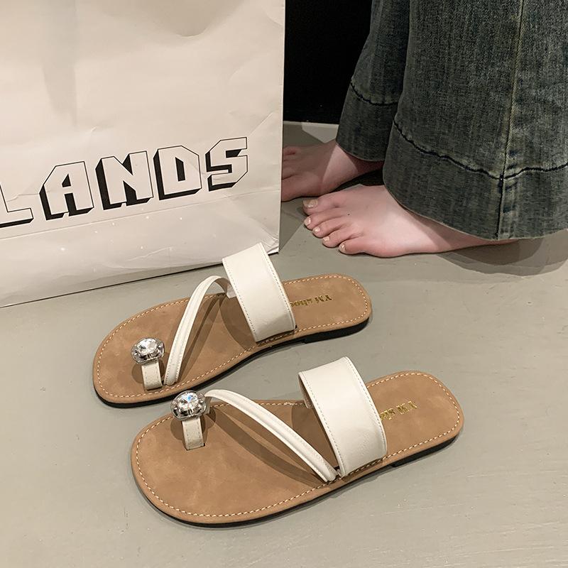 Rhinestone Set Toe Beach Sandals 2025 Summer New High-end Fashion Flat-bottomed Slippers Women's One-word Slippers