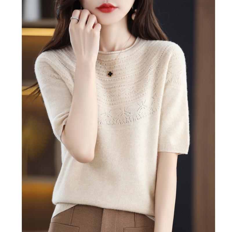 Women's Slim Fit Wool-Cashmere Sweater: Round Neck, Short Sleeve, Ideal for Autumn-Winter Layering