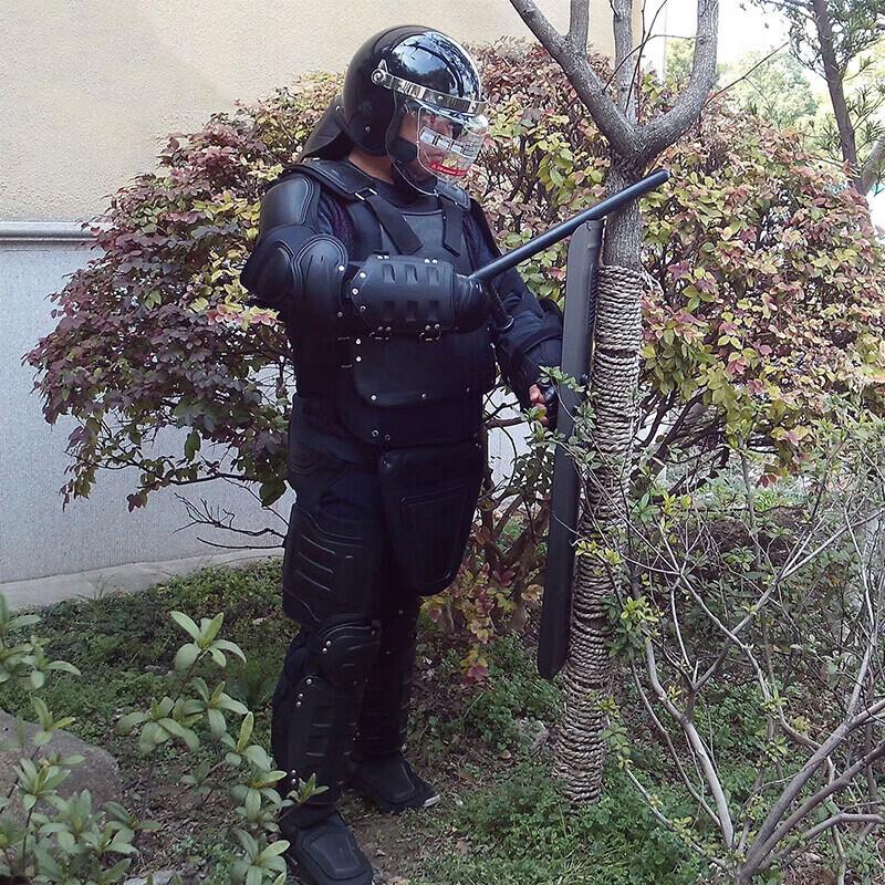 Anti-Riot Suit with Helmet