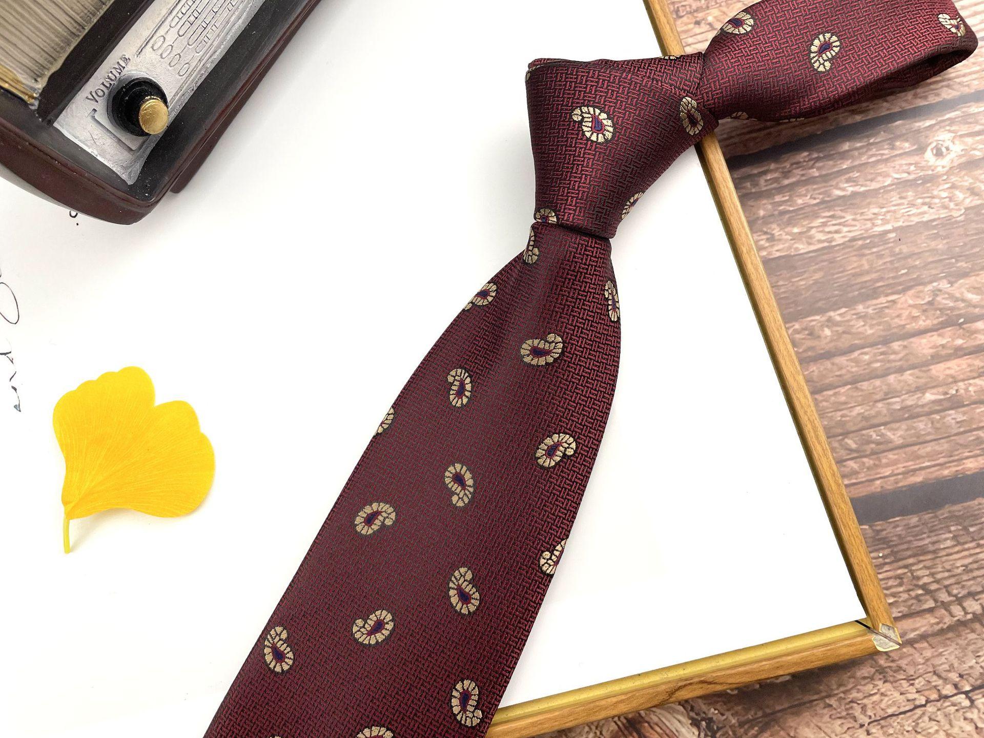 

Мужской ретро галстук темно-красный узор британский 8 см высококачественный формальный наряд повседневный, профессиональный деловой в полоску свадебный модный