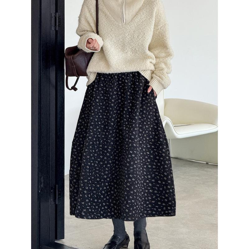 Youge Retro Floral Woolen Mid-Length Skirt with Elastic Waist 860