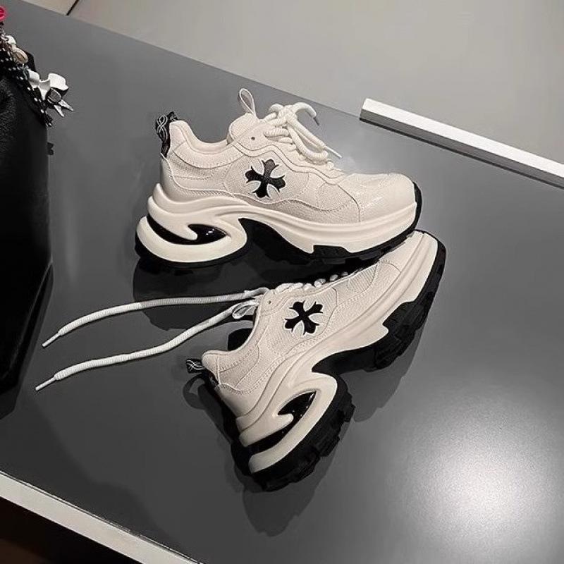 Thick-soled dad shoes women's 2025 new spring breathable mesh leather casual sports small height-increasing women's shoes