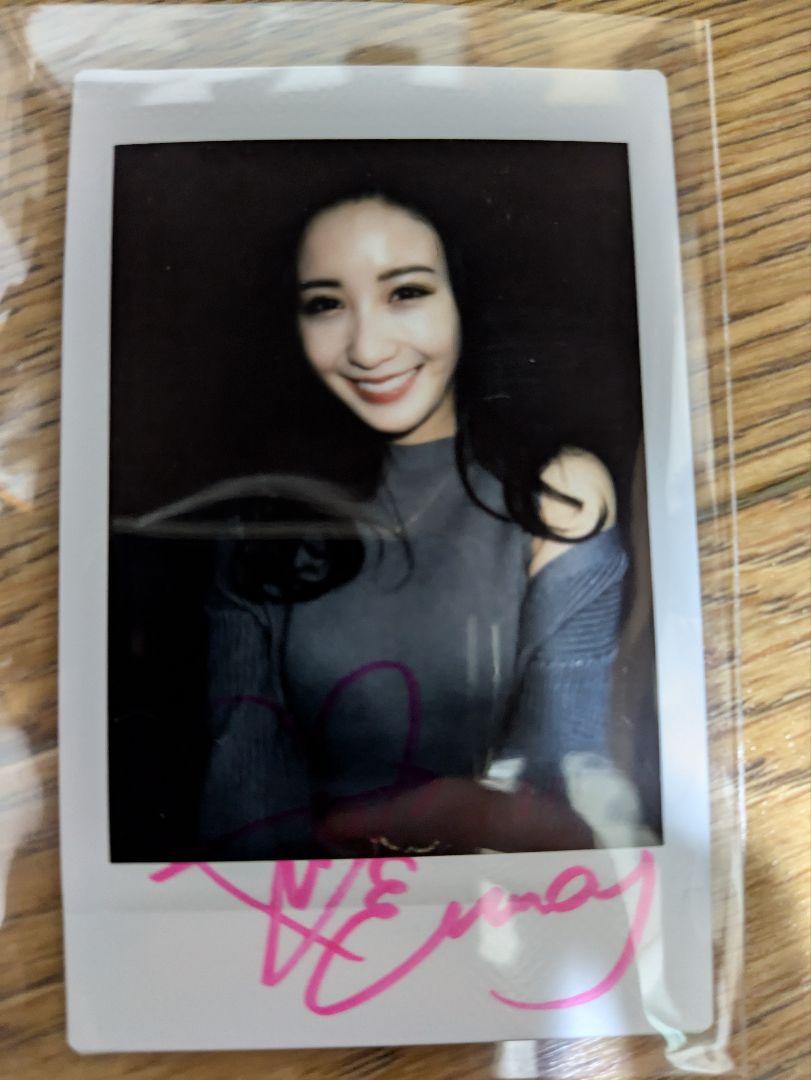 

[Б/У] Ито Аима автограф полароид серый свитер Рафаэль YouTube гравюра