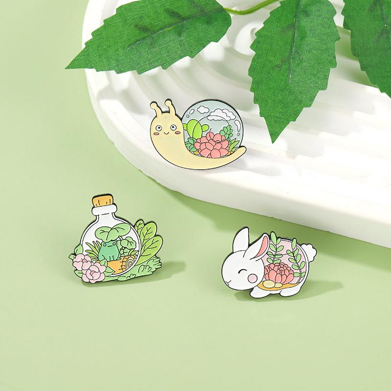 Elegant Animal Themed Alloy Brooch Creative Design For Fashionable Clothing And Bags