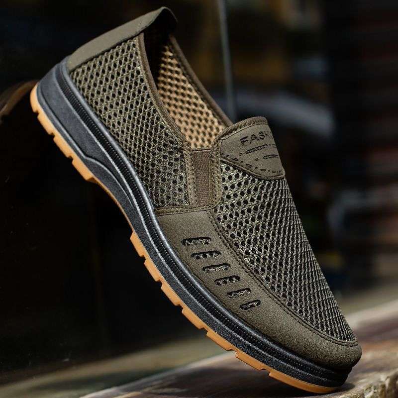 Summer Old North Cloth Shoes Men's New Breathable Casual Soft-soled Dad Shoes Middle-aged and Elderly Deodorant One-pedal Sandals
