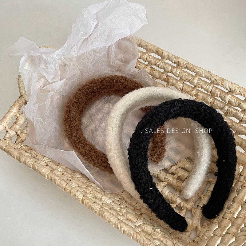 High-End Women's Lamb Wool Headband: Winter Fashion, Solid Color, Stylish, Everyday Wear