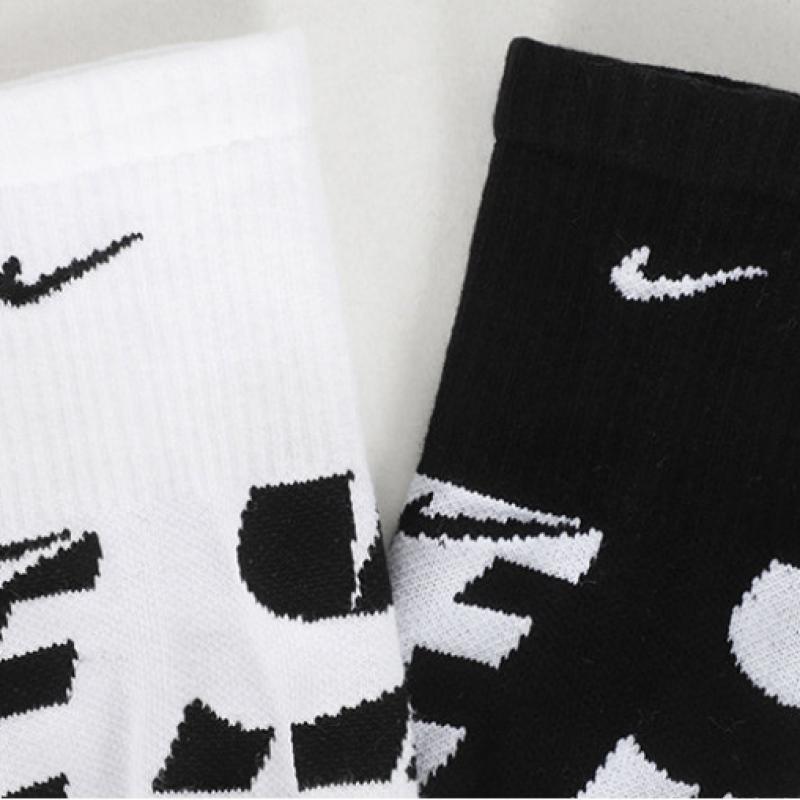 Nike Junior Sports Socks Everyday Cushion Crew Socks 6 Pack