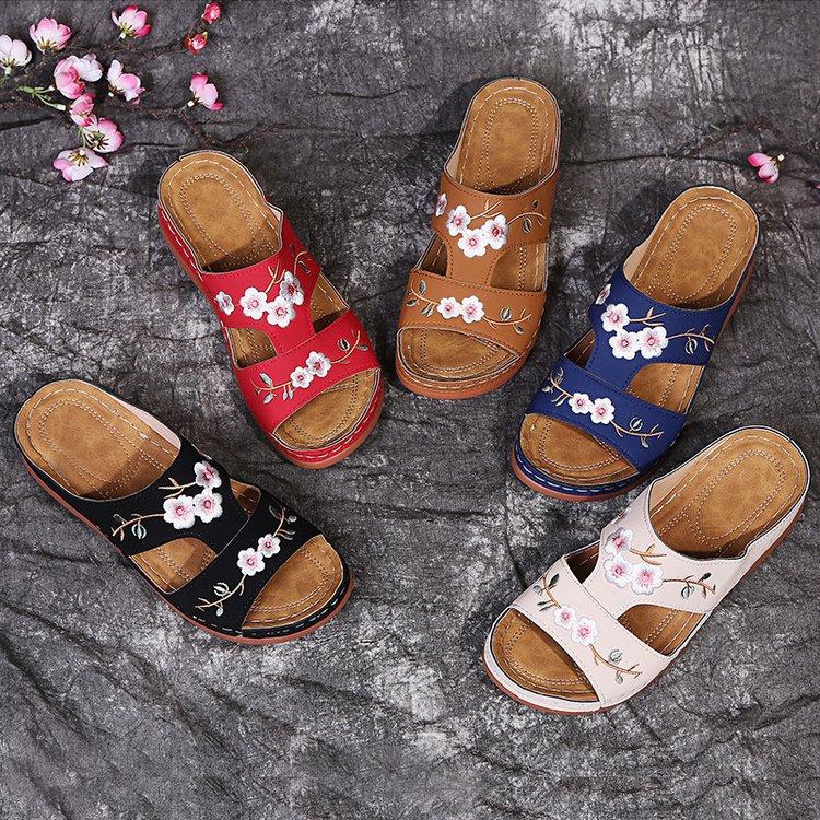 Foreign trade 2025 Europe and the United States large size thick-soled embroidery sandals comfortable and versatile women's shoes wide version shoes