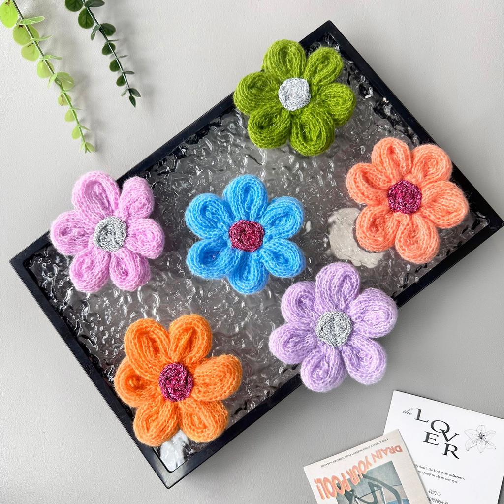 Cute Wool Knitted Flower Jewelry Handmade Diy Six-Petal Flower Accessories Hair Accessories Corsage Clothing Accessories
