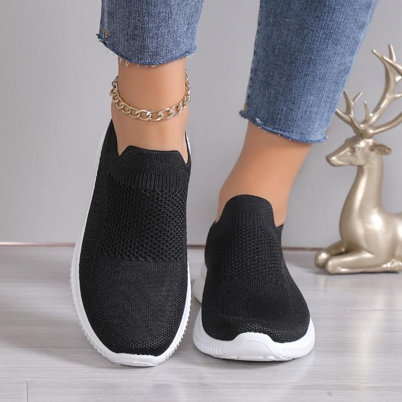 Fashion Women's New Solid Color Casual Breathable Elastic Slip-on Knitted Sneakers