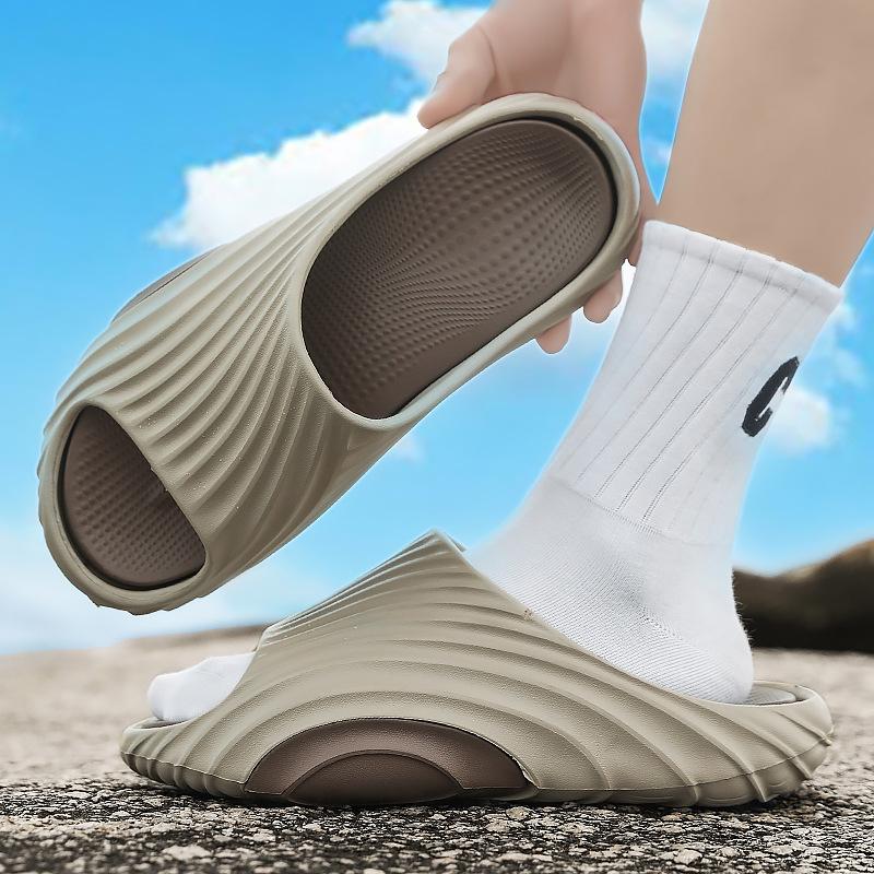 Slippers Men's 2025 New Summer Youth Personality Stepping On Shit Feeling Non-slip Outdoor Sports Seaside Beach One-word Drag