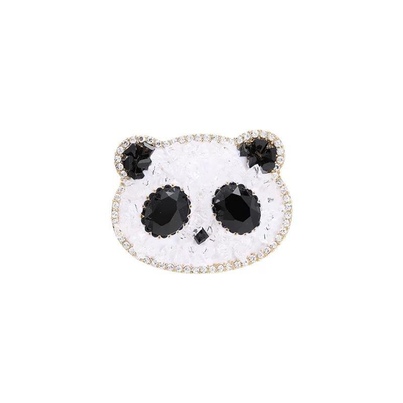 Sevimli panda broş evrensel