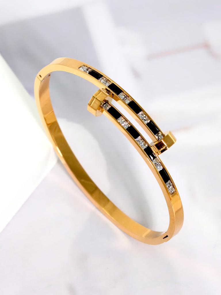 3Pcs/Sets Stainless Steel Clover Flower Cross Nail Bracelet for Women Leisure Wedding Jewelry Party Holiday Valentine's Day Gift