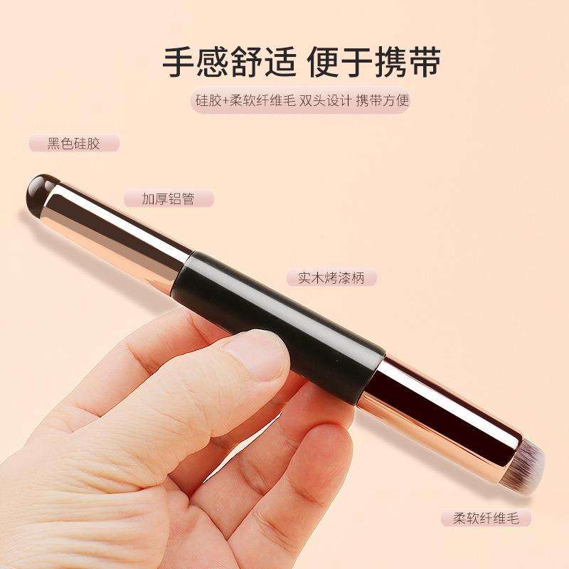 Double Head Silicone Lip Brush 2 In 1 Makeup Brush For Lipstick Concealer With Cap