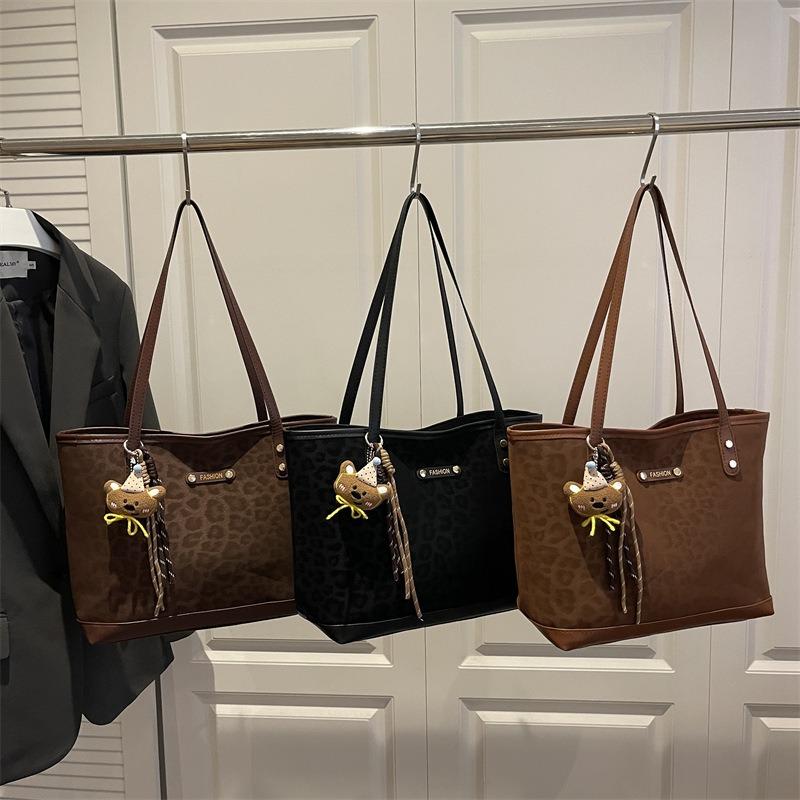 Retro Casual Large-capacity Tote Bag Female Personality Leopard Print Spring Versatile Maillard Style Shoulder Bag