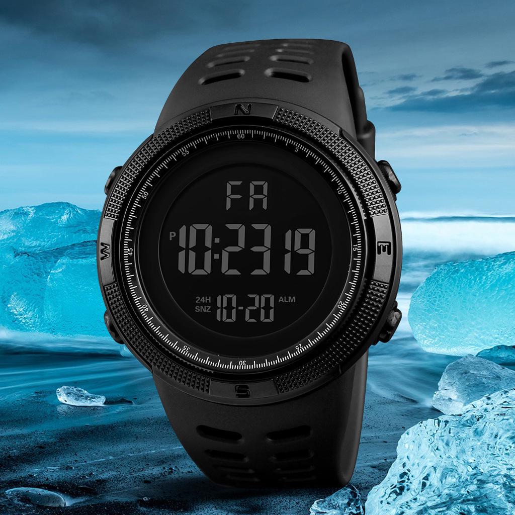 2021 Luminous Chronograph Outdoor Men's Watch: Trendy Large Dial for Sport & Adventure