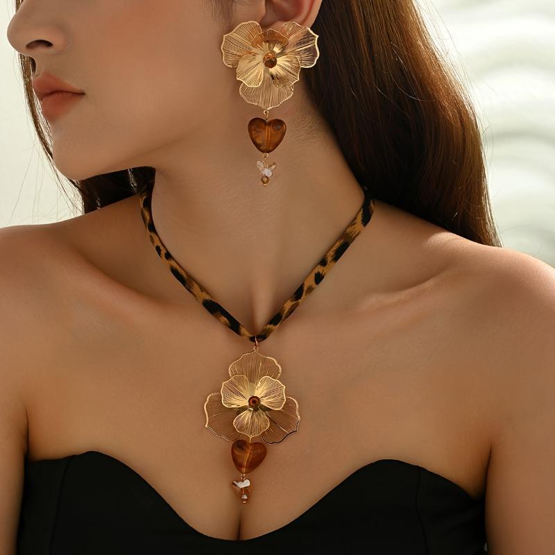 1SET/3PCS French Retro Style Handmade Flower Love Leopard Print Necklace Earrings Set