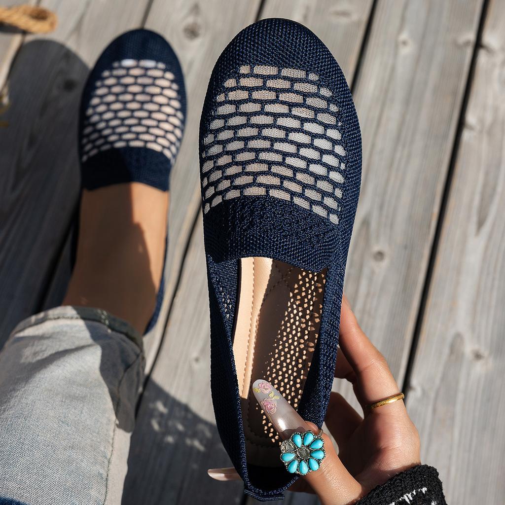 Foreign trade fashion large size single shoes women's 25 new round head flat bottom comfortable and light color matching knitted one-pedal lazy shoes