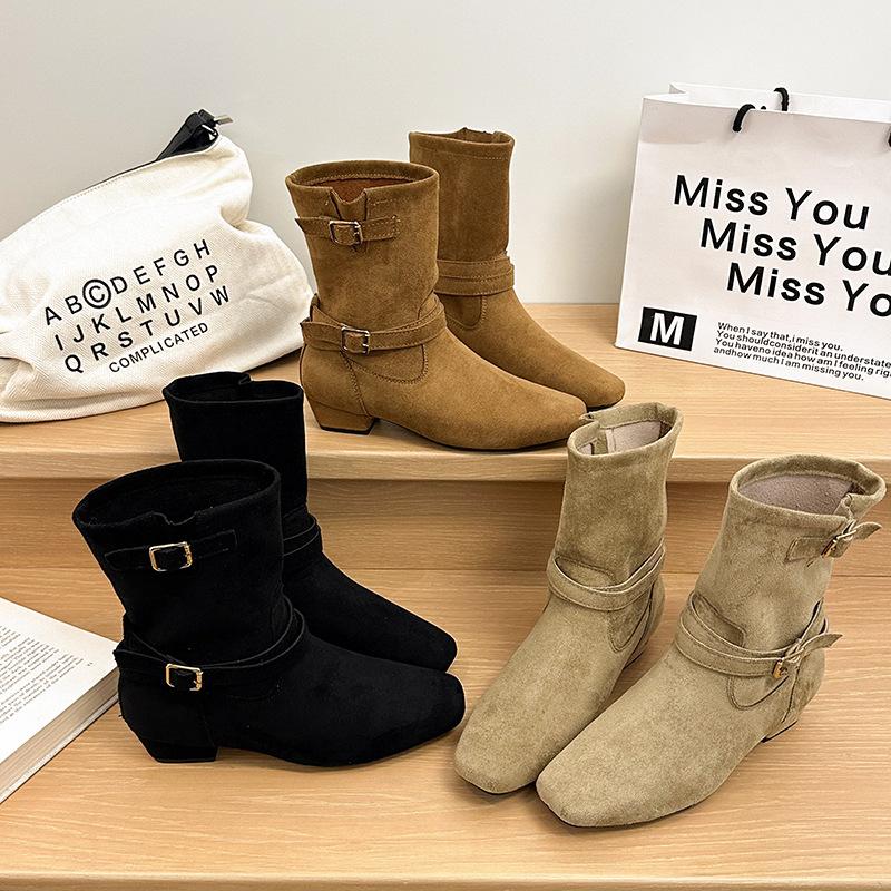 Niche suede retro belt buckle stacking boots women's 2025 new French thick heel versatile and thin medium tube Martin boots