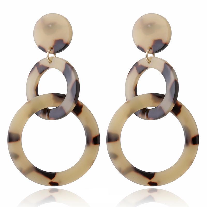 Nouvelles boucles d'oreilles acryliques double cercle imprimé léopard coloré avec boucles d'oreilles de personnalité européenne et américaine exagérée
