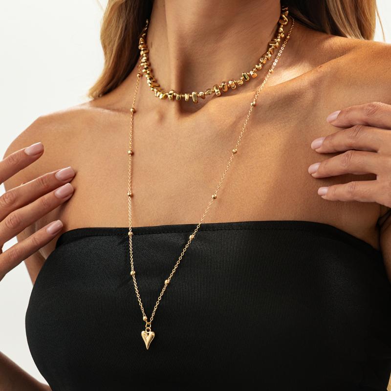 Sparkling Heart-Shaped Inlaid Pendant Necklace Winter Sweater Chain For Women Banquets Party Jewelry Gifts