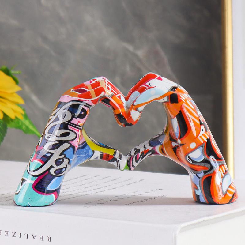 Water Transfer Small Love Gesture Sculpture, Resin Craft Ornament for Home, Bedroom, Living Room and Entryway Desktop Decoration