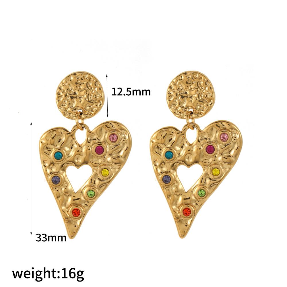 

Titanium steel love stud earrings, retro diamond-encrusted light luxury stainless steel 18k gold earrings, niche high-end sense does not fade 18K gold