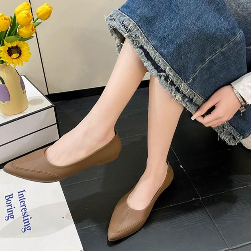 Naiste suvised vabaõhusandaalid suletud varbaga, moekad libisemiskindlad kristallist üksikkingad, madalad kingad, madala lõikega pehme tallaga emakingad