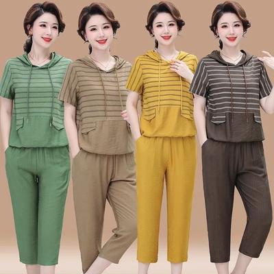Women's Summer Casual Suit, Middle-aged and Elderly Striped Hooded Short Sleeved T-shirt+solid Color Pants Loose Plus Size Two-piece Set