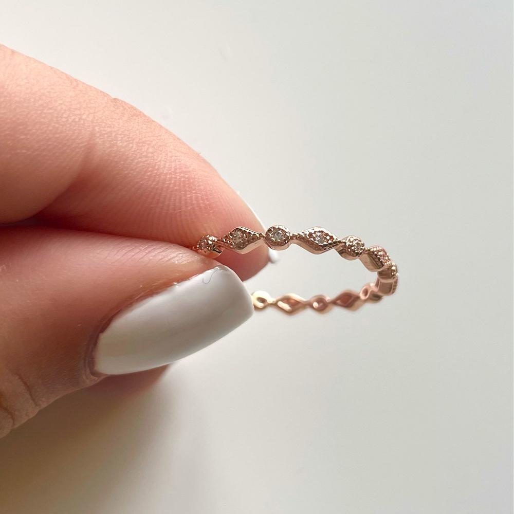 ZHOUYANG Cubic Zirconia Ring For Women Simple Cute Bijou Party Light Gold Color Finger Thin Rings Fashion Jewelry  Gift KCR112