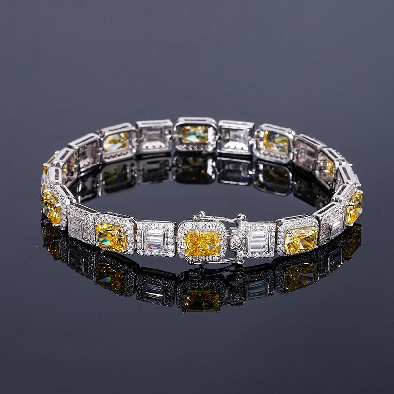 

2023 Новый Zhuangshengsheng Ювелирные Изделия S925 Серебро Высокоуглеродистый Алмаз Взрывная Вспышка Модный Роскошный Инкрустированный Квадратный Браслет Основной Камень 5*7 18.5CM
