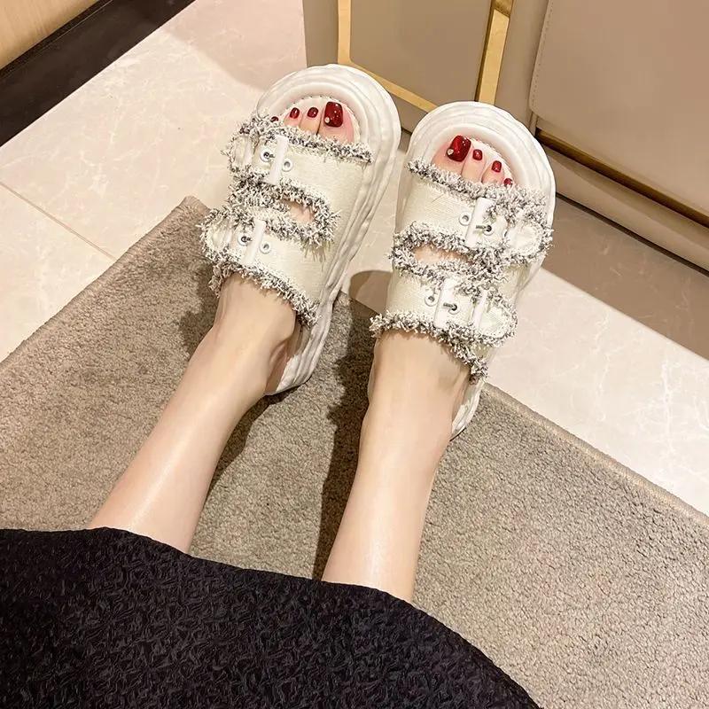 Fashion Cute Ladies Slippers And Sandals Comfortable Elegant Summer New 2024 With Promotion Hot Designer Fashion Platform Slipper Female