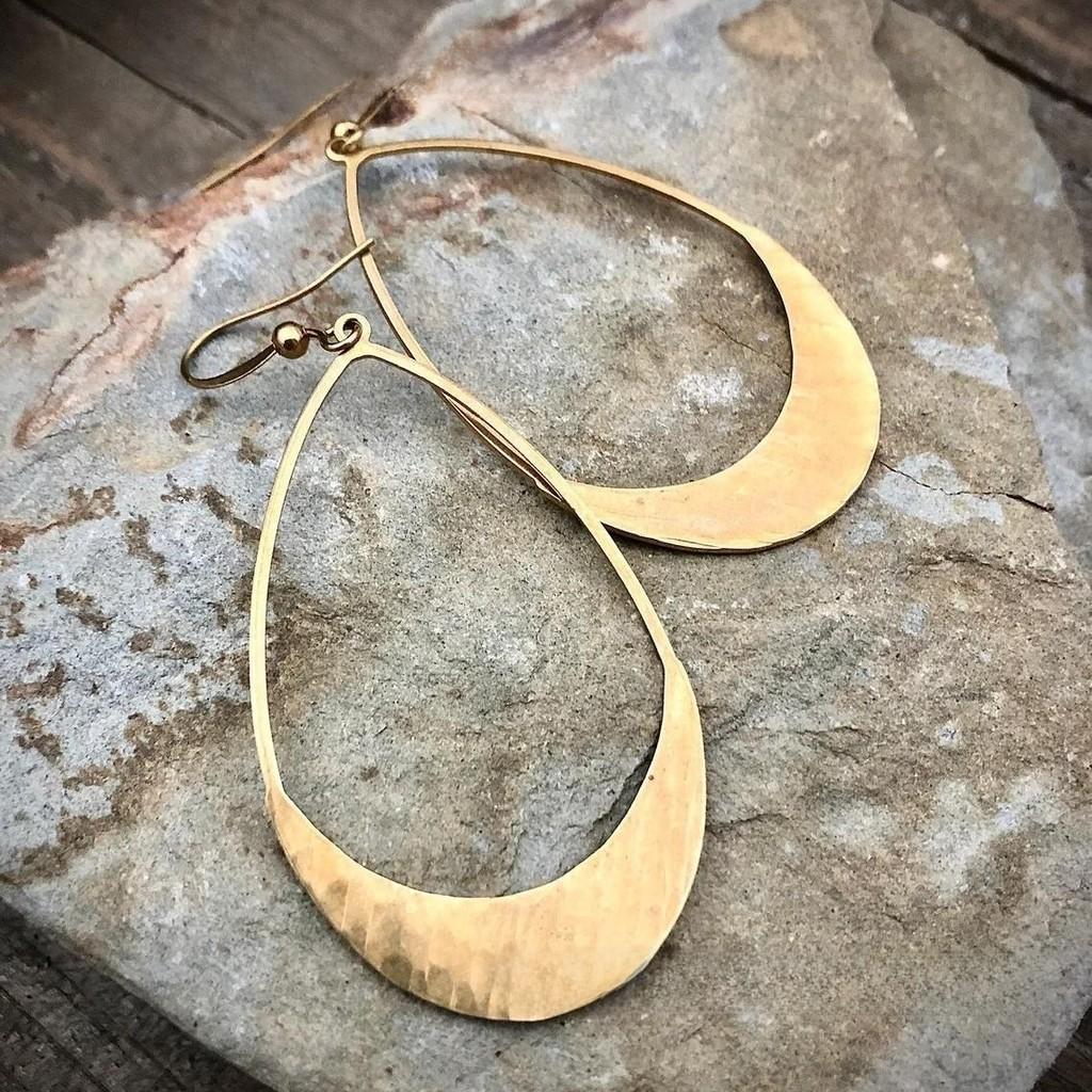 Fashion Brass Oval Hoop Earrings With Electroplated Finish For Womens Stylish Office Wear