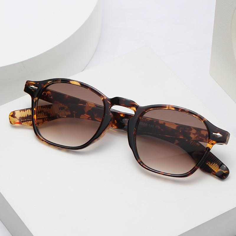2351 Fashionable Retro Rice Nail Sunglasses, Small Frame Round Glasses, Trendy Street Sunglasses