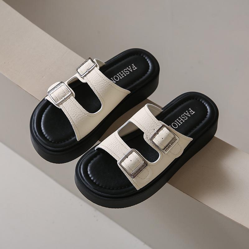 Slippers women's summer wear 2025 new retro style word casual thick bottom beach cool slippers women