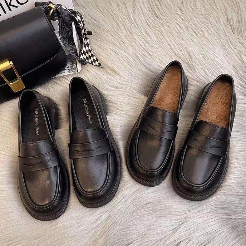 Dikkere zool Britse stijl kleine leren schoenen dames pluizige schoenen winter nieuw veelzijdig zachte zool zacht leer retro Koreaanse versie werk loafers
