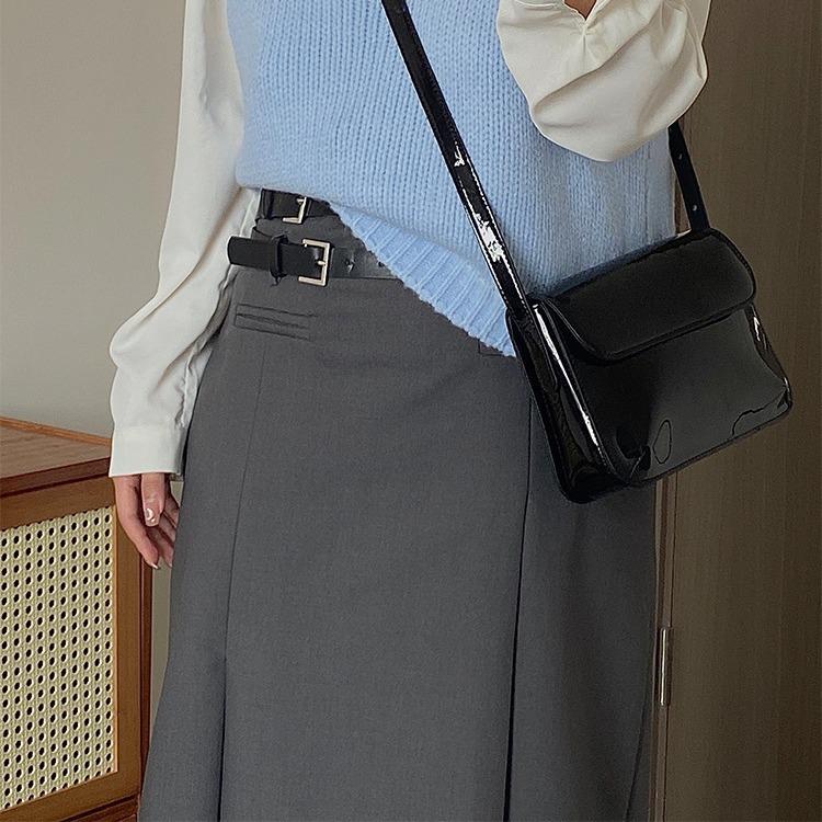 Vintage Achseltasche Frau Herbst-Winter Rot Leder Handrechnung Schultertasche Umhängetasche Kleine quadratische Tasche Frau