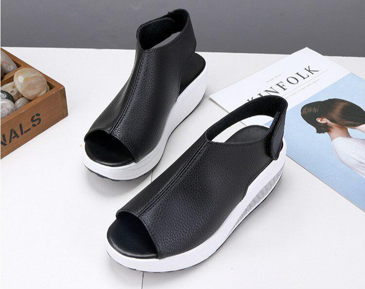 Mote Kvinner Sommer Kvinnelige Sandaler Vintage Wedges Plattform Sko Peep Toe Sandal Høye hæler Sko