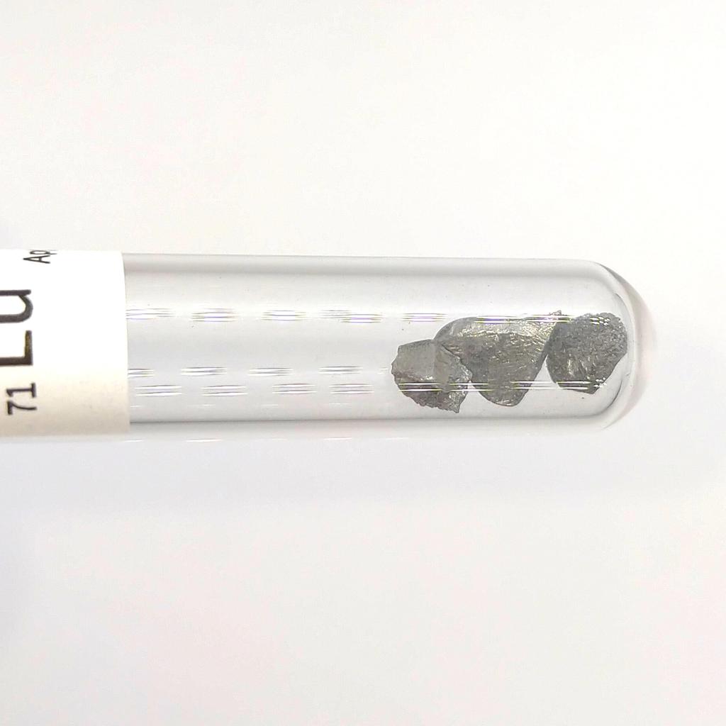 Elemental Lutetium Specimen (Lu) (block, 1g)