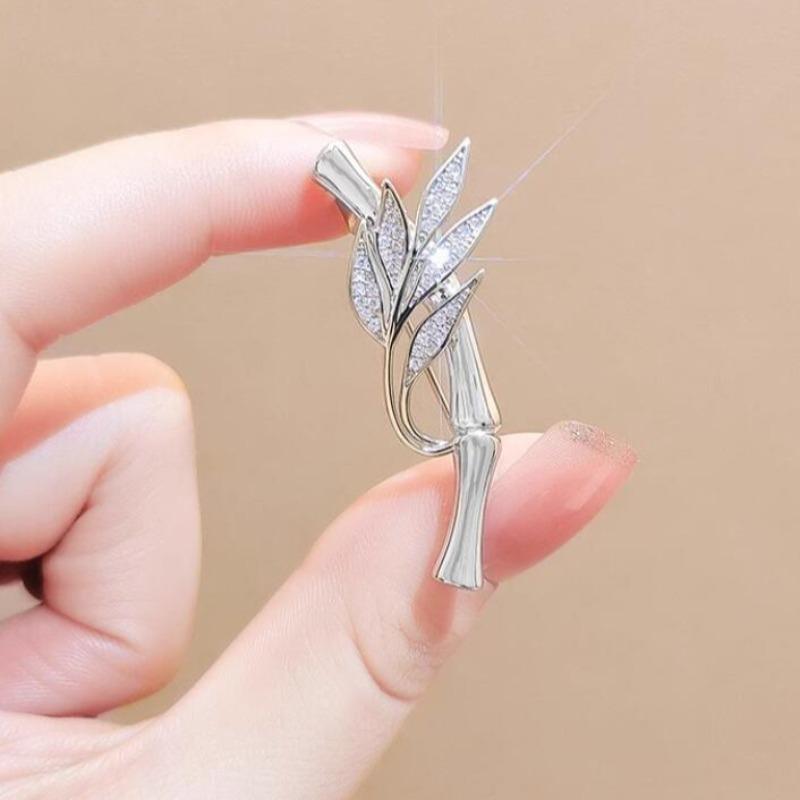 1Pc Creative Bamboo Brooch Fashionable and Exquisite Pin Charm Trend Shining Jewelry Accessories Party Festival Gift Souvenir