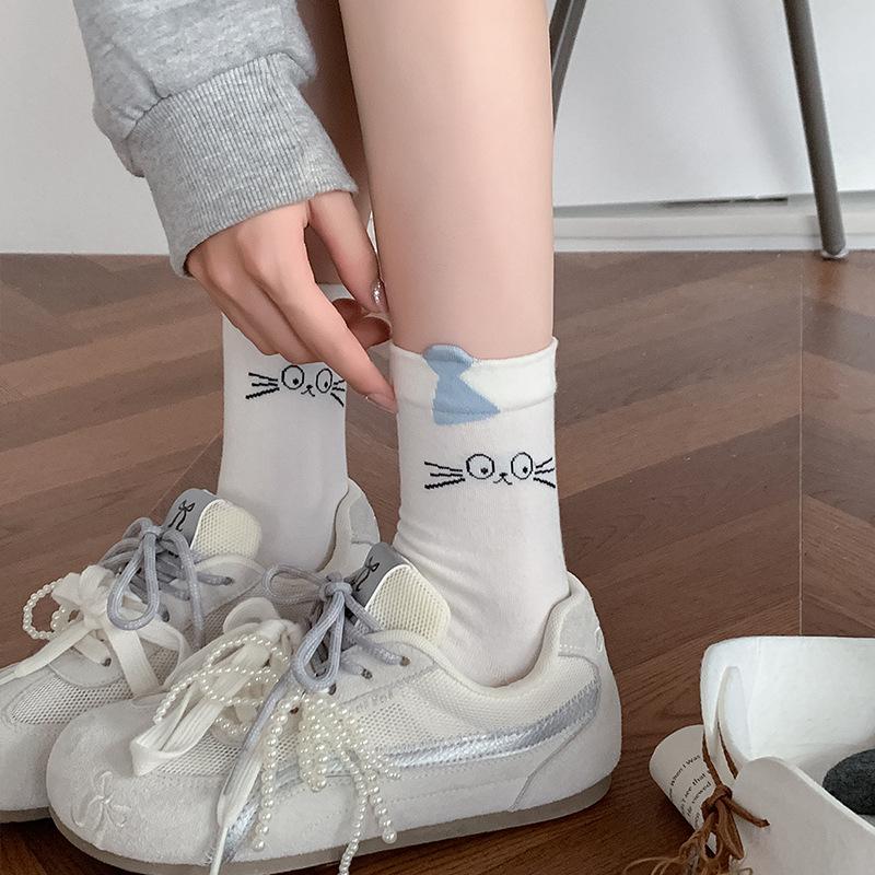 Female Autumn New Cute Cartoon Cat Stripe Everything with Boneless Tube Stack Socks