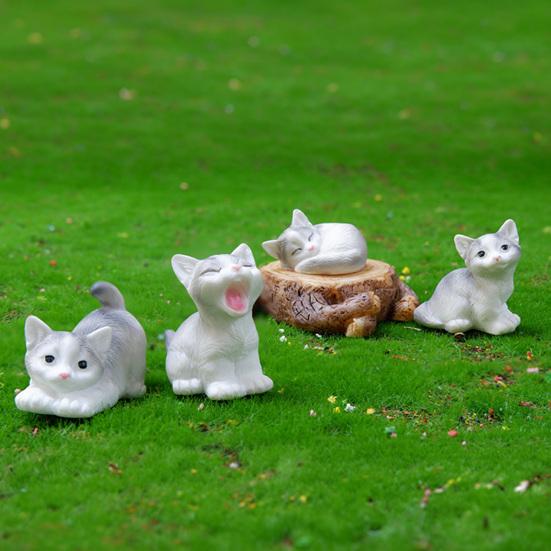 Mini Resin Cat Figurines Cute Realistic Cat Statue Miniature Animal Figures