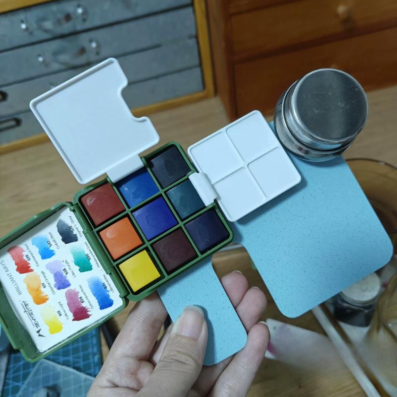 Portable Sketching Board Travel Compact Lightweight Built in Magnets Make Drawing Smoother Mini Portable Drawing Sketching Board