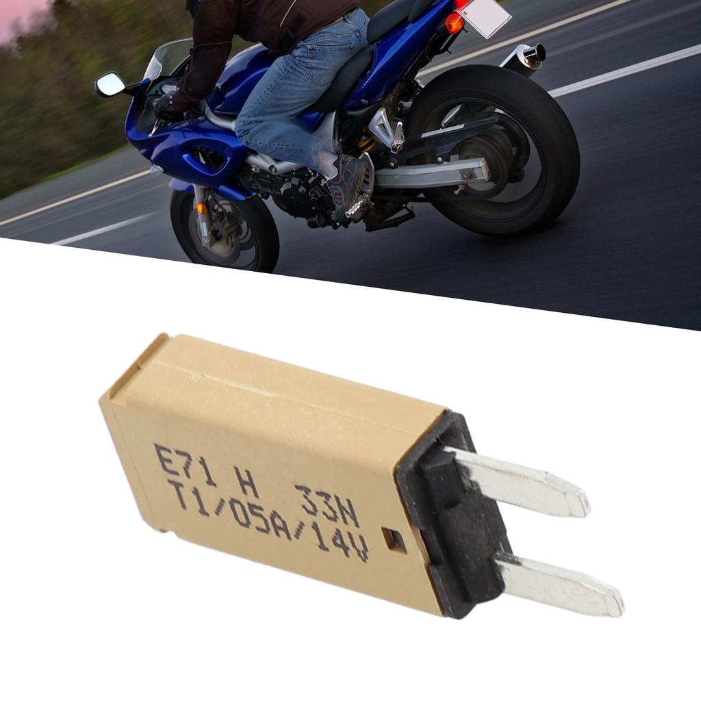 1pc 5-30A Mini Circuit Breaker Blade Fuse Automatic Resetting Car Ship 12V 24V Overcurrent Protection Function
