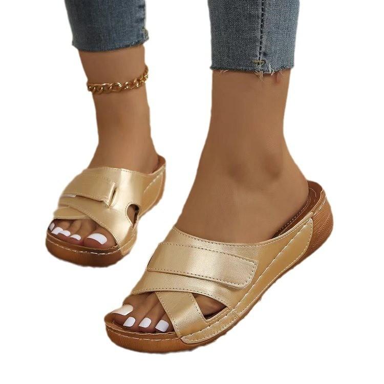 2024 New Summer Slope Heel Thick Sole Slides Big Size Casual Fashion High Heel Women Slippers Black